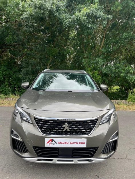 PEUGEOT 5008 2020