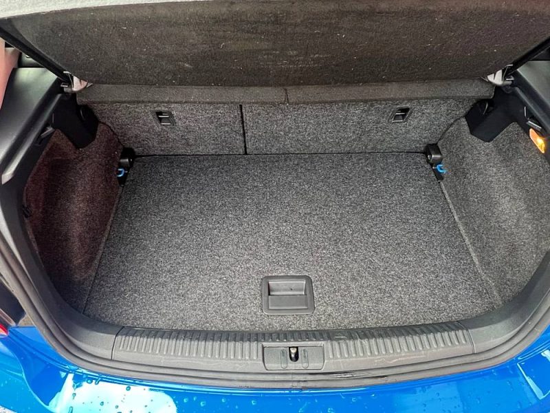 VOLKSWAGEN POLO 2016