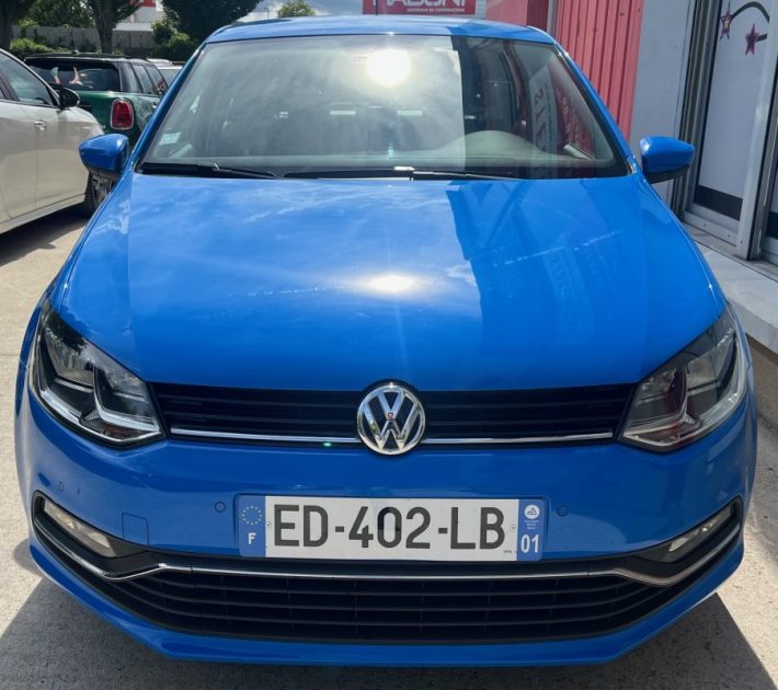 VOLKSWAGEN POLO 2016