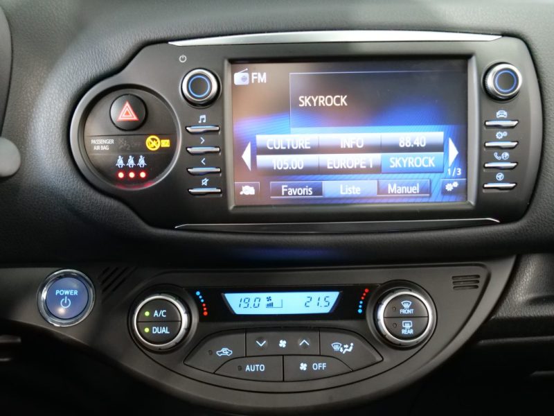 TOYOTA YARIS HYBRID 2018