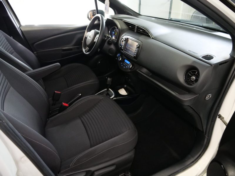 TOYOTA YARIS HYBRID 2018