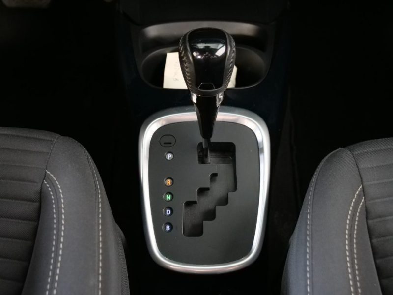 TOYOTA YARIS HYBRID 2018