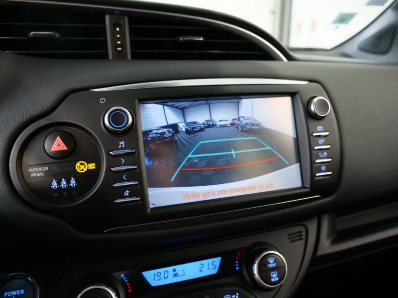 TOYOTA YARIS HYBRID 2018