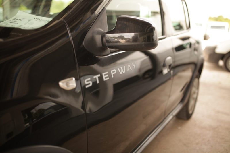 DACIA SANDERO STEPWAY  2013 AMBIANCE 5CV CRITAIR 2