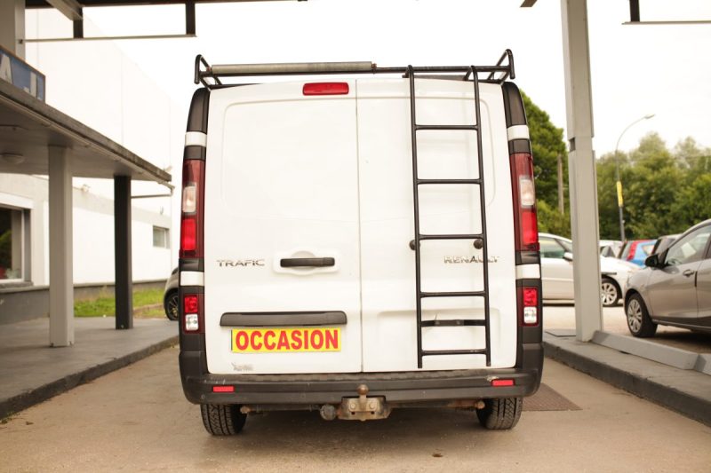 RENAULT TRAFIC 2018