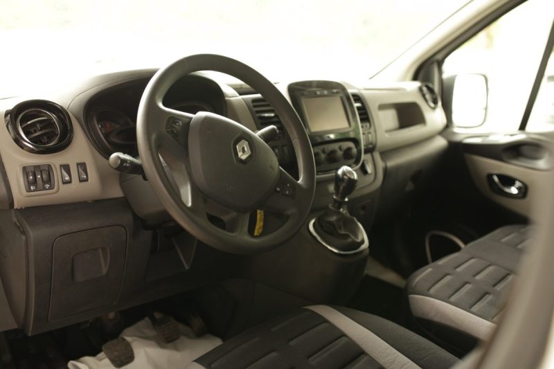 RENAULT TRAFIC 2018