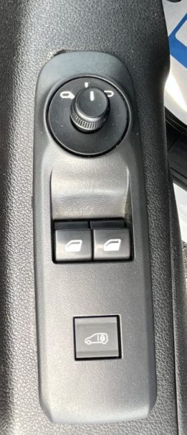 PEUGEOT PARTNER 2020