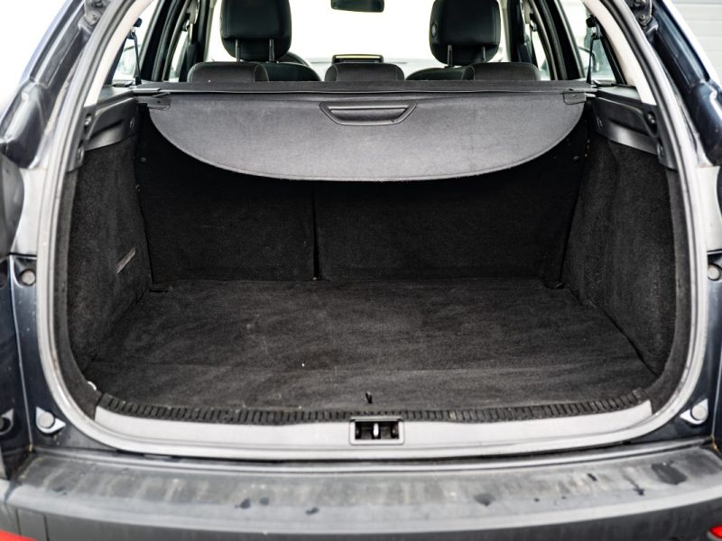 RENAULT MEGANE III Grandtour 2012