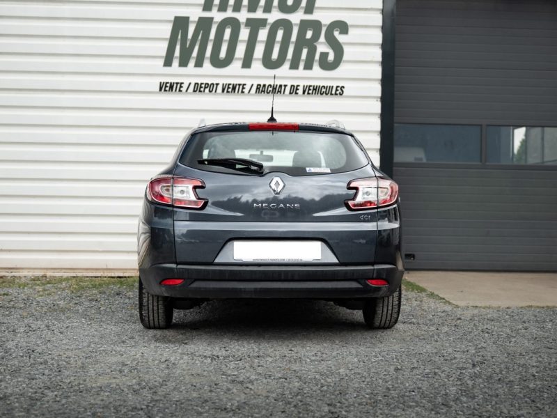 RENAULT MEGANE III Grandtour 2012