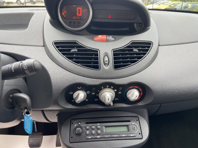RENAULT TWINGO 1.2i 16V BVA DYNAMIQUE