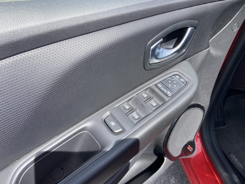 RENAULT CLIO 1.5 DCI 90 INTENS BVA