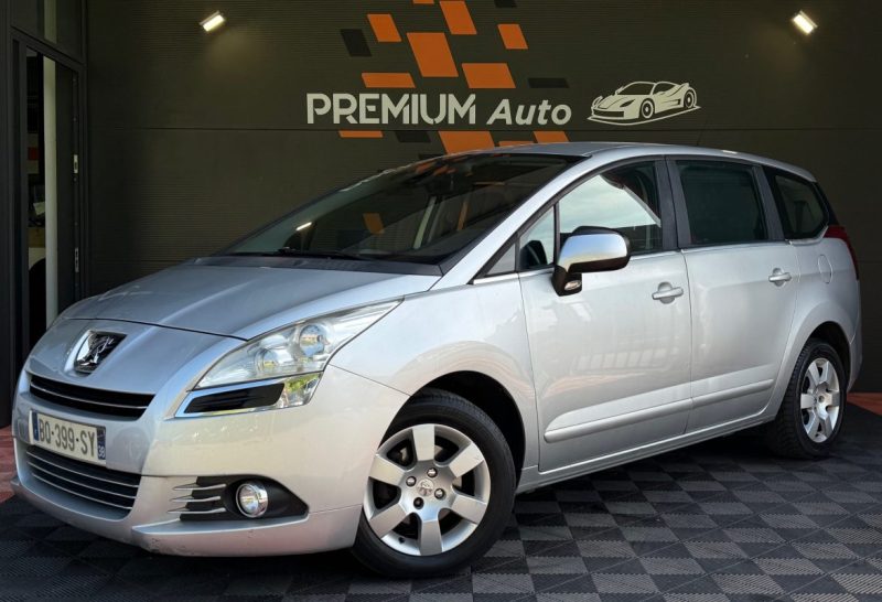 PEUGEOT 5008 2011