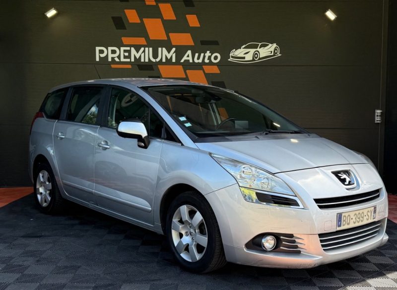 PEUGEOT 5008 2011