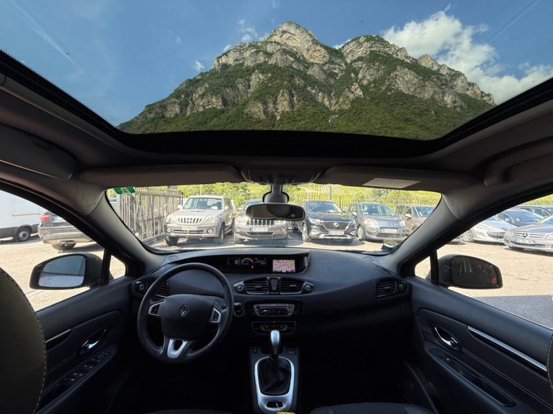 RENAULT SCÉNIC III 2012