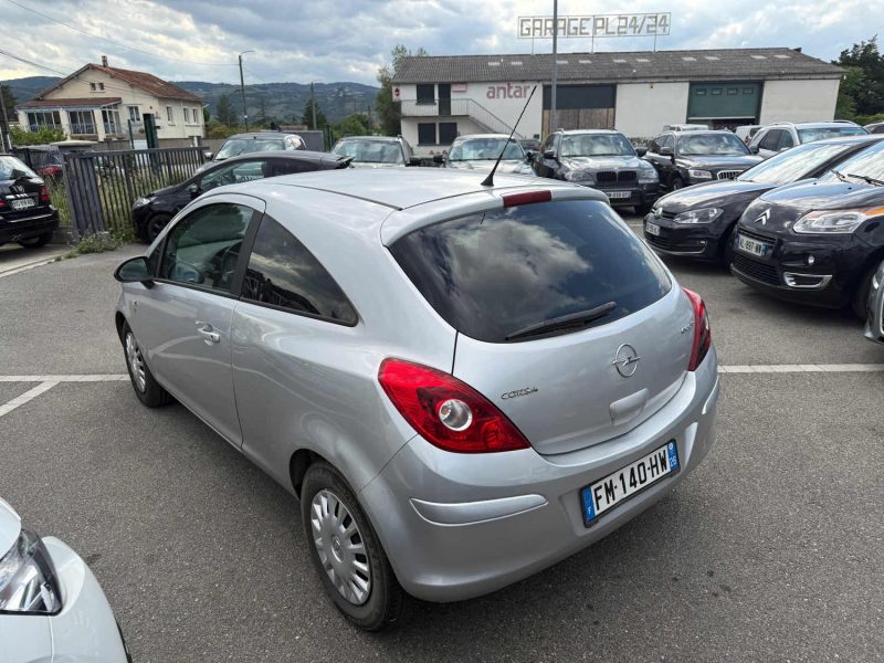 OPEL CORSA 2010