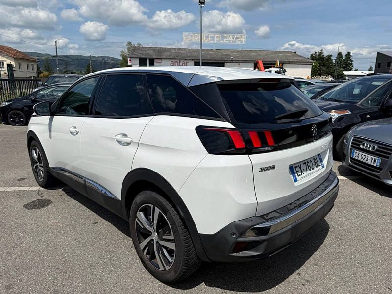 PEUGEOT 3008 2018