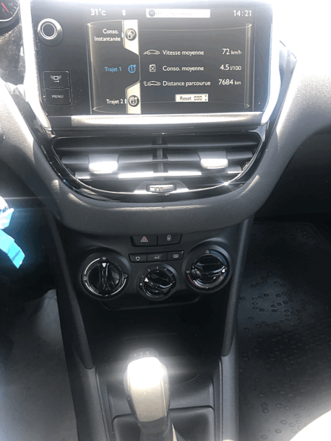 PEUGEOT 208 active 2013 12 mois de garantie