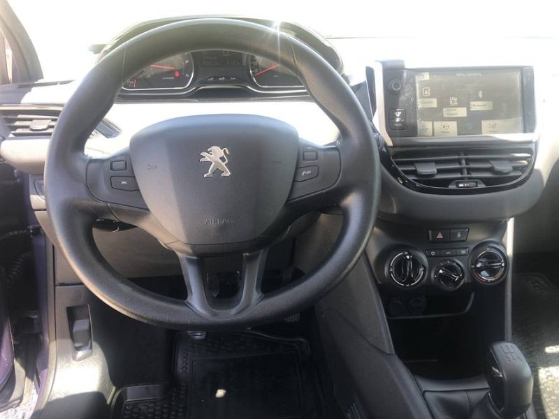 PEUGEOT 208 active 2013 12 mois de garantie
