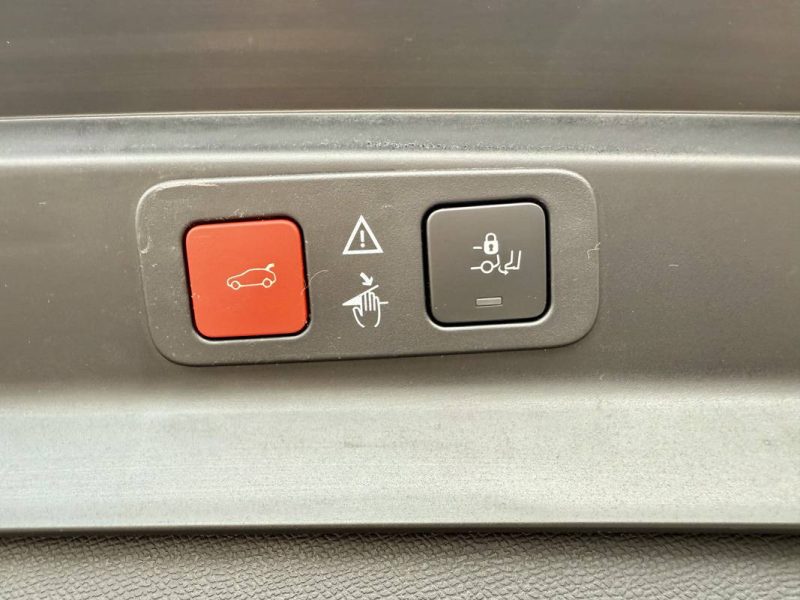 PEUGEOT 5008 II 2.0 BLUEHDI 180 S&S GT LINE EAT8 7 PLACES