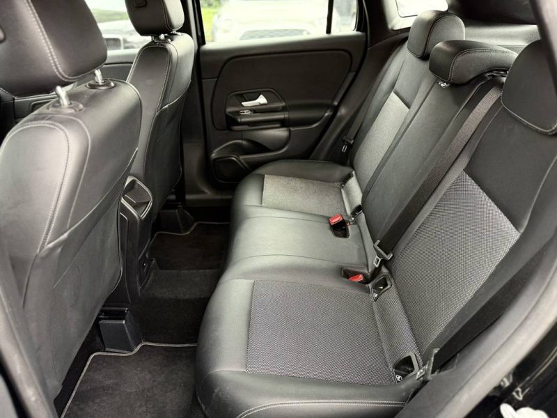 MERCEDES GLA II 200 D BUSINESS LINE DCT