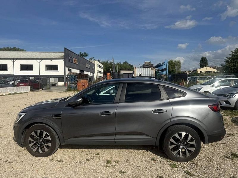 RENAULT ARKANA E-TECH 145CV BUSINESS
