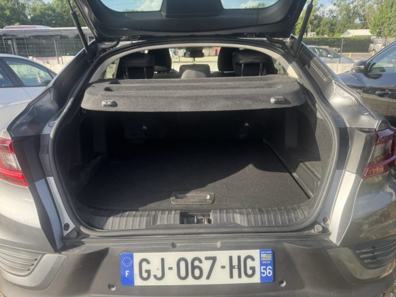 RENAULT ARKANA E-TECH 145CV BUSINESS