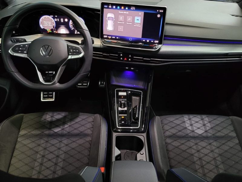 VOLKSWAGEN GOLF VIII 1.5 e-TSi 150cv R-Line DSG7