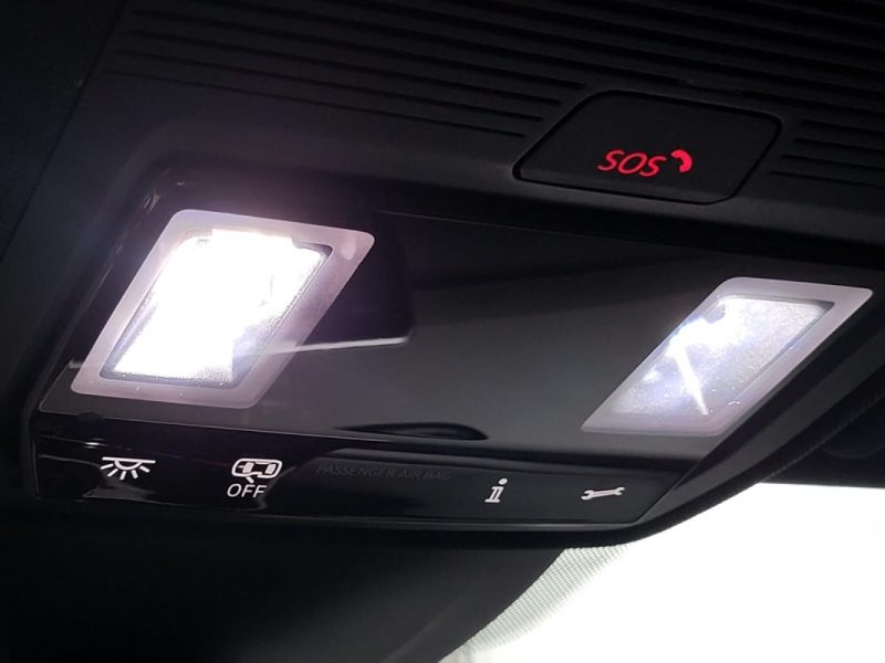 VOLKSWAGEN GOLF VIII 1.5 e-TSi 150cv R-Line DSG7