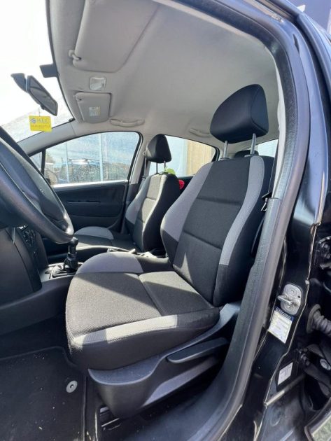 PEUGEOT  207 2008 1.4 VTI 95CV / Moteur à Chaine / Bluetooth / CT OK 