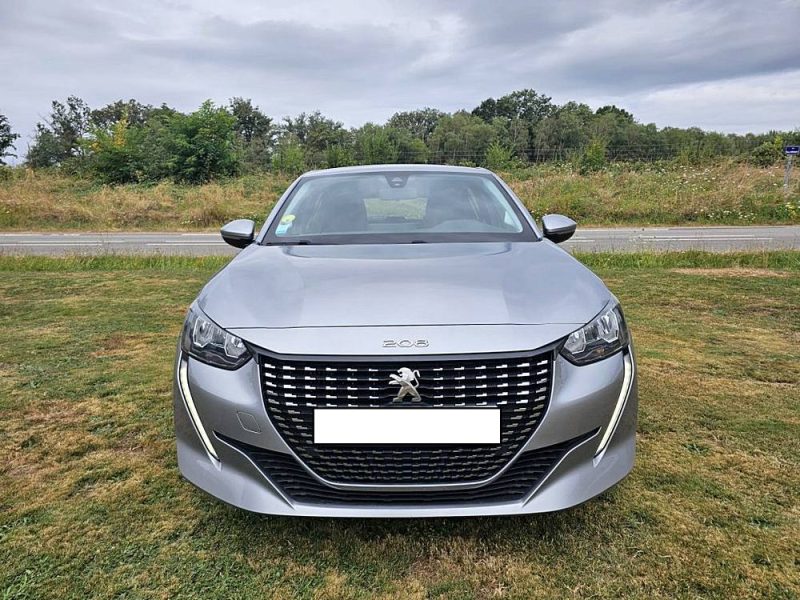 PEUGEOT 208 2020