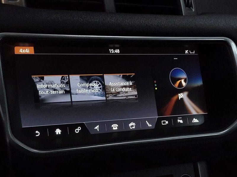 LAND ROVER RANGE ROVER EVOQUE 2.0 TD4 180cv SE Dynamic 4X4 Boîte Auto