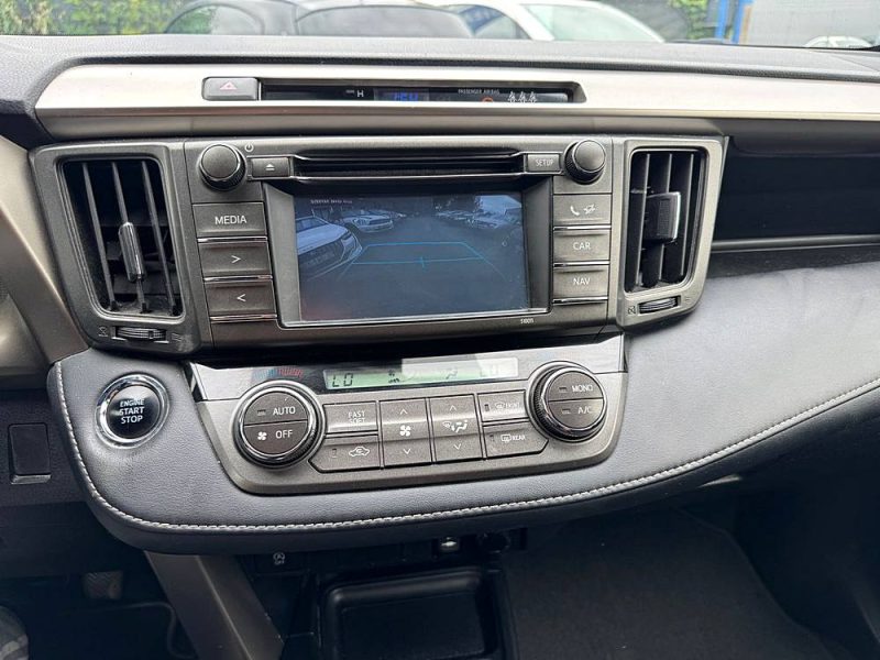 TOYOTA RAV4 2.0 D-4D 124 LIFE 2WD