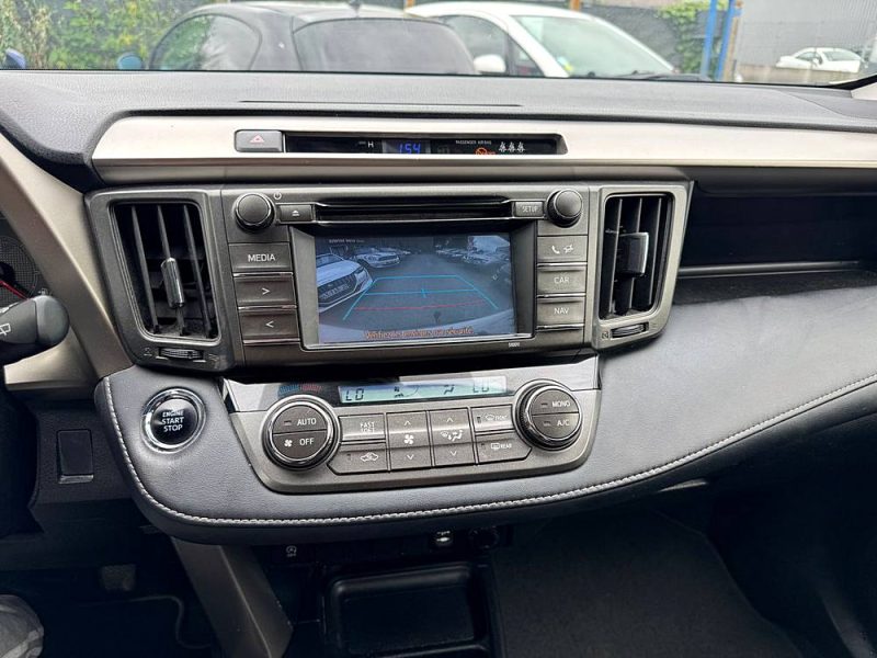 TOYOTA RAV4 2.0 D-4D 124 LIFE 2WD