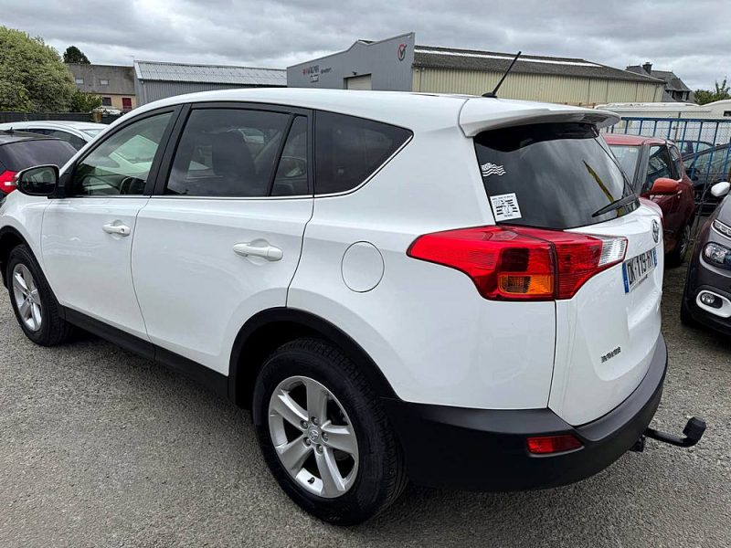 TOYOTA RAV4 2.0 D-4D 124 LIFE 2WD