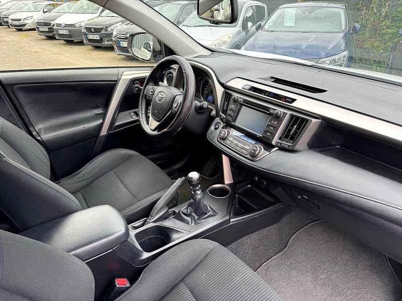 TOYOTA RAV4 2.0 D-4D 124 LIFE 2WD