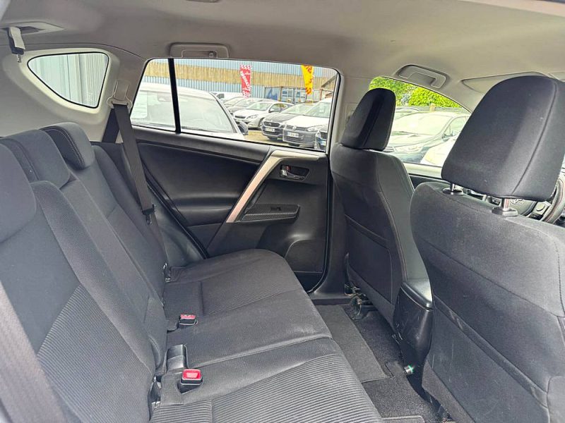 TOYOTA RAV4 2.0 D-4D 124 LIFE 2WD