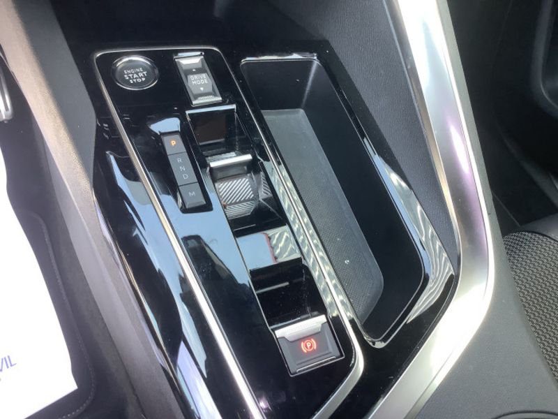 Peugeot 3008 Hybrid 145 e-DCS6 GT