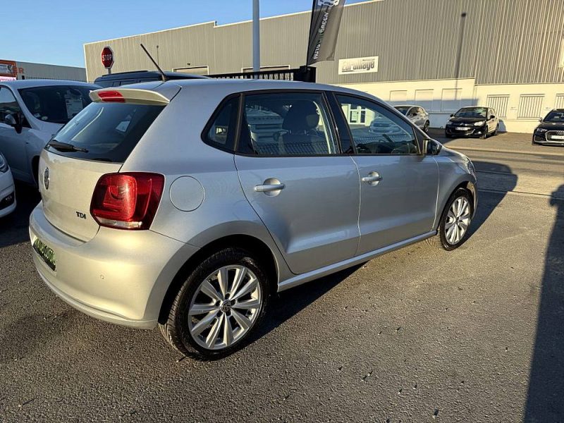 VOLKSWAGEN POLO 2010