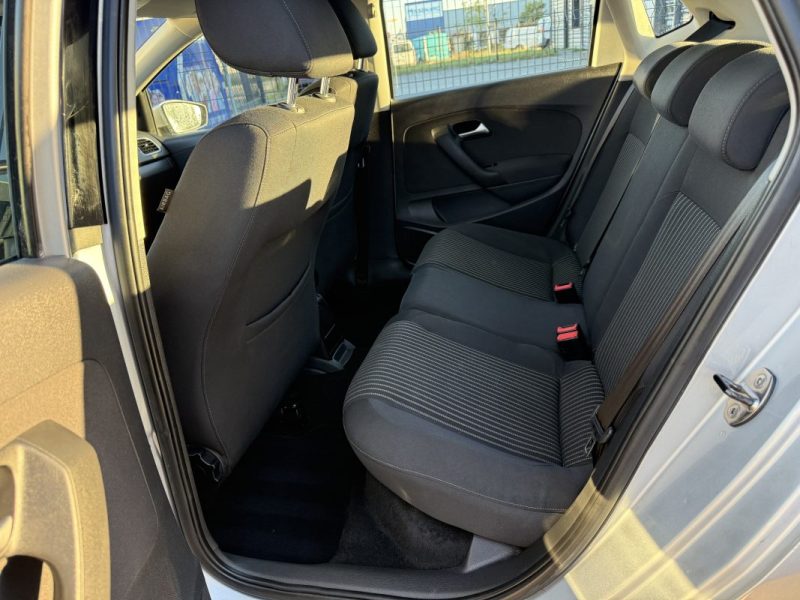 VOLKSWAGEN POLO 2010