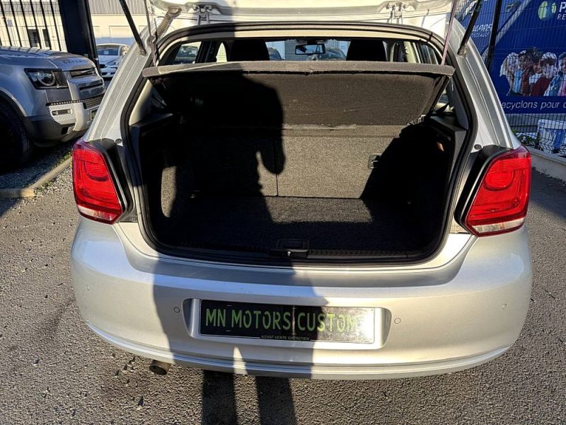 VOLKSWAGEN POLO 2010