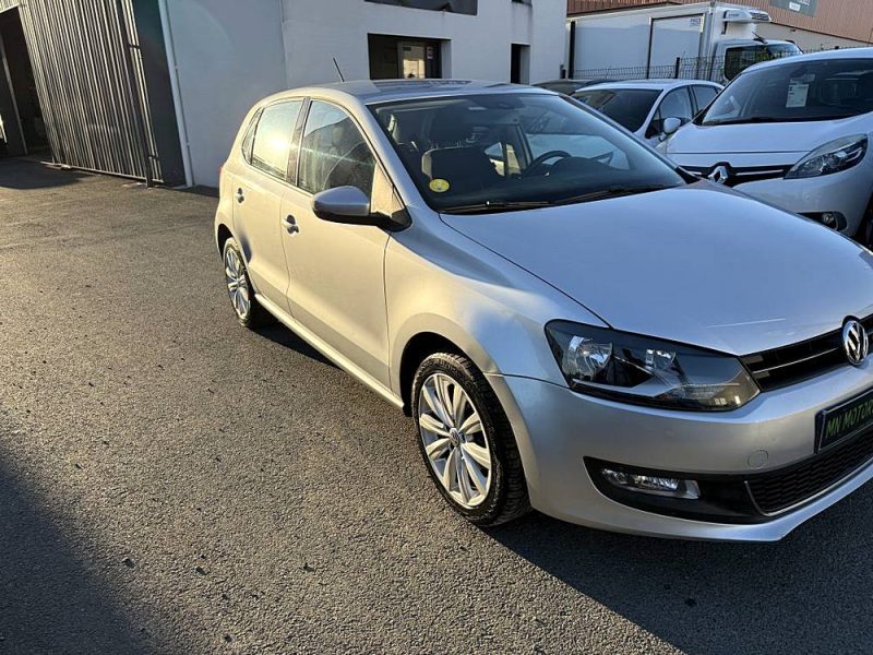 VOLKSWAGEN POLO 2010