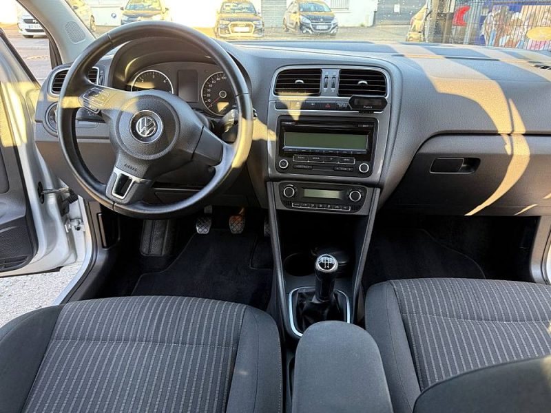 VOLKSWAGEN POLO 2010