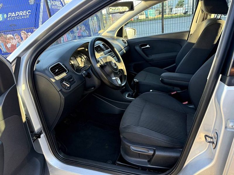 VOLKSWAGEN POLO 2010