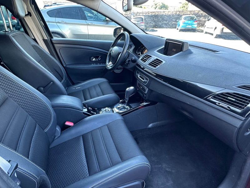 RENAULT MEGANE BOITE AUTO GARANTIE 12 MOIS 110cv 
