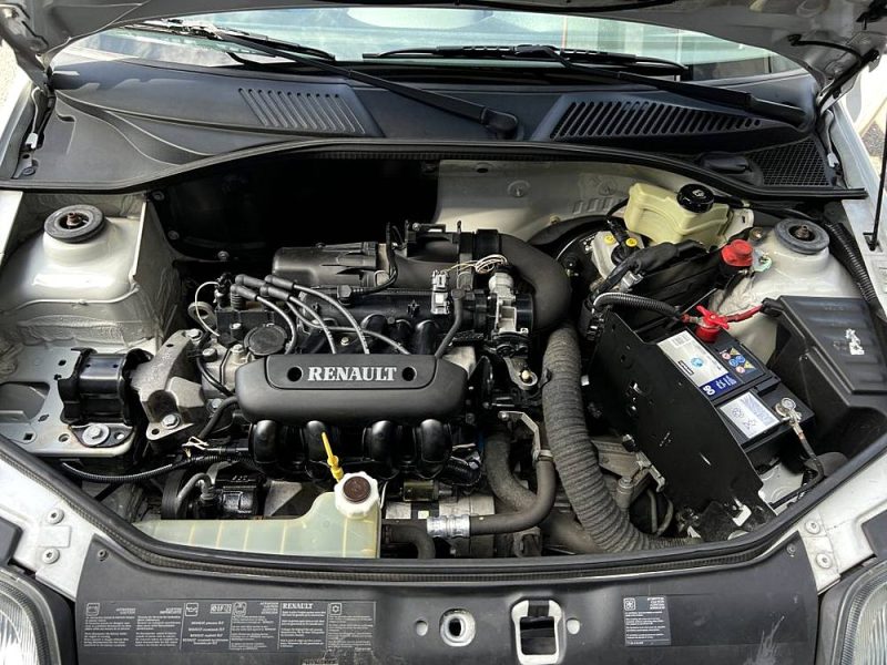 RENAULT CLIO 2 II RTE 1.2 i 60 Cv 56 300 Kms 5 PORTES EXCELLENT ETAT - GARANTIE 1 AN