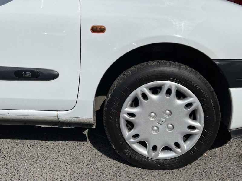 RENAULT CLIO 2 II RTE 1.2 i 60 Cv 56 300 Kms 5 PORTES EXCELLENT ETAT - GARANTIE 1 AN