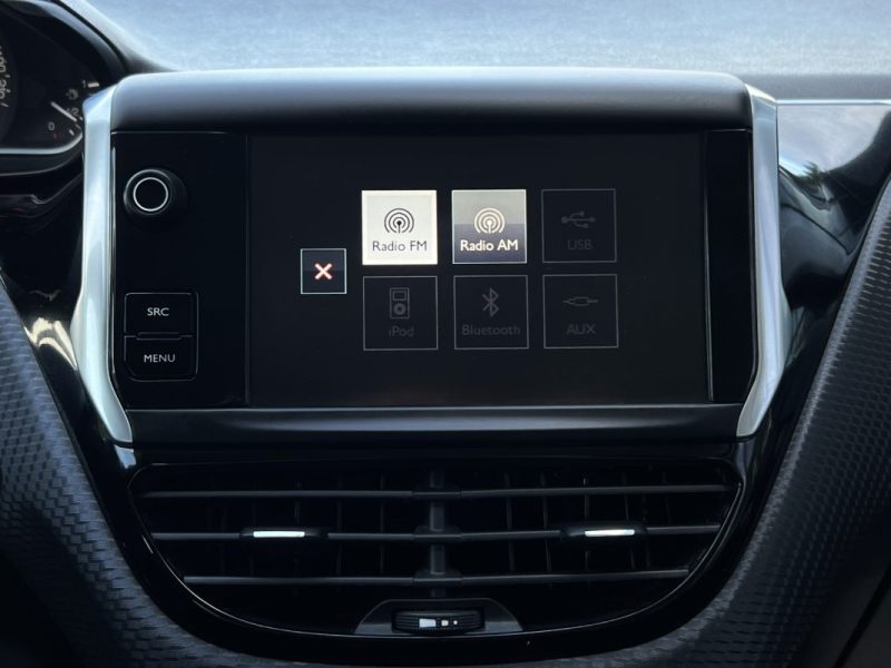 PEUGEOT 208 PHASE 2 II STYLE 1.2 82 Cv ECRAN GPS TACTILE / 29 700 Kms CRIT AIR 1 - GARANTIE 1 AN