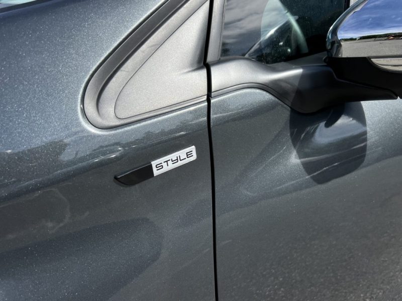 PEUGEOT 208 PHASE 2 II STYLE 1.2 82 Cv ECRAN GPS TACTILE / 29 700 Kms CRIT AIR 1 - GARANTIE 1 AN