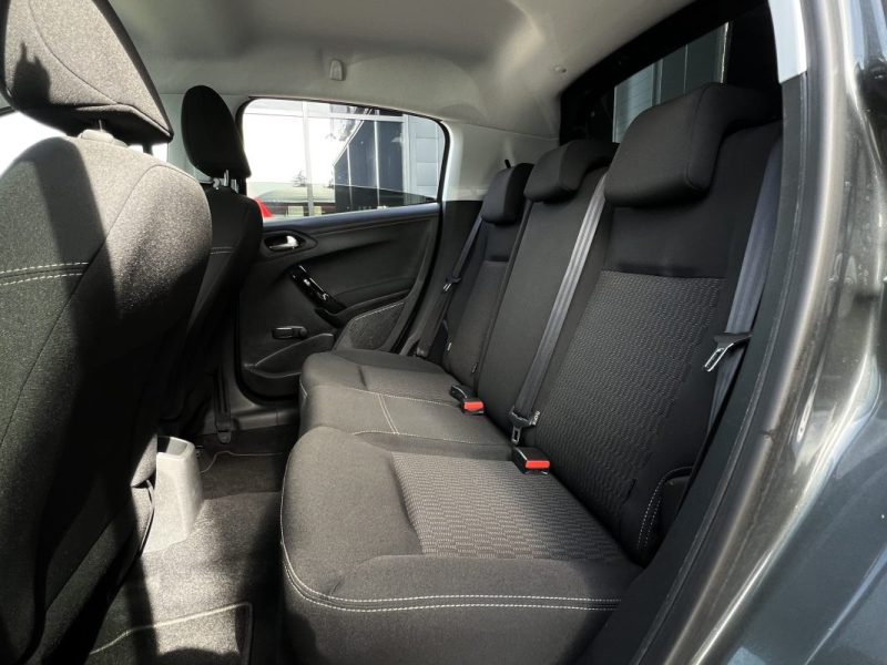 PEUGEOT 208 PHASE 2 II STYLE 1.2 82 Cv ECRAN GPS TACTILE / 29 700 Kms CRIT AIR 1 - GARANTIE 1 AN