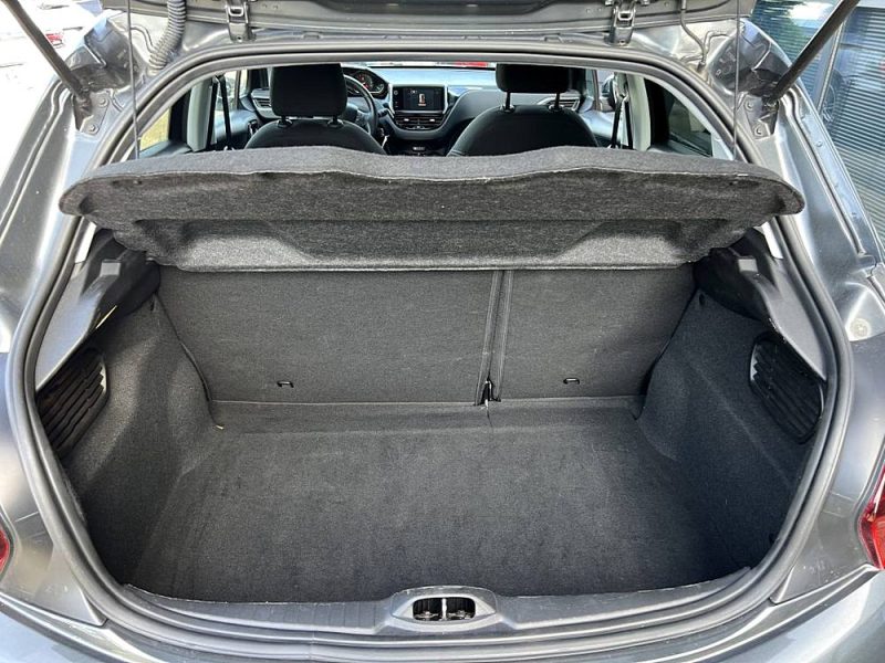 PEUGEOT 208 PHASE 2 II STYLE 1.2 82 Cv ECRAN GPS TACTILE / 29 700 Kms CRIT AIR 1 - GARANTIE 1 AN